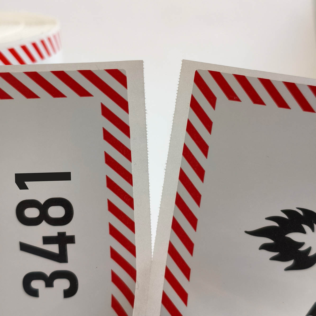 Mark ADR Special regulation 188, UN3480, 100x100mm, 500 pcs per roll