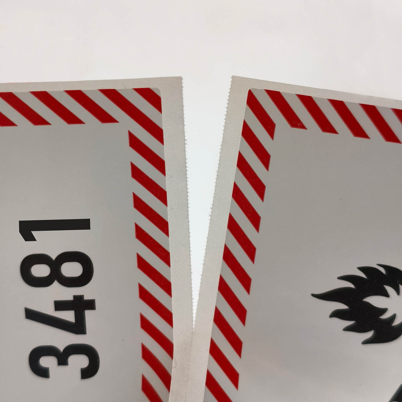Label ADR special regulation 188, with perforation, UN3481, 100x100mm, 100 pieces per set